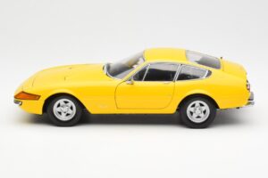 Ferrari 365 GTB/4 Daytona Jaune Kyosho 1:18 08162Y Métal Moulé — image 4 sur 8