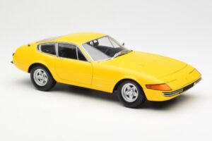 Ferrari 365 GTB/4 Daytona Jaune Kyosho 1:18 08162Y Métal Moulé — image 6 sur 8