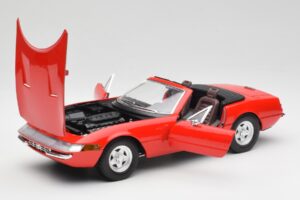 Ferrari 365 GTS Rouge Solido 1:18 8017 Métal Moulé — image 2 sur 8