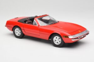 Ferrari 365 GTS Rouge Solido 1:18 8017 Métal Moulé — image 6 sur 8
