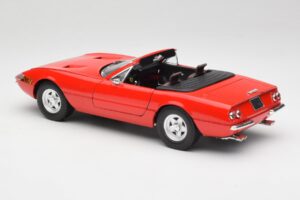 Ferrari 365 GTS Rouge Solido 1:18 8017 Métal Moulé — image 7 sur 8