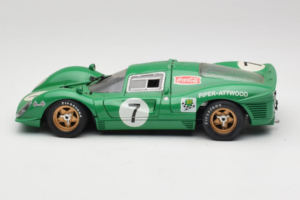 Ferrari 412P #7 Vert 24 Hours of Daytona 1967 Eagles Race 1:18 37000 Métal Moulé — image 4 sur 8