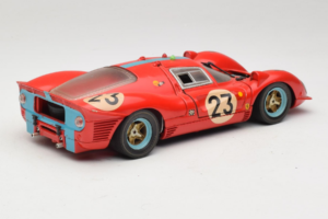Ferrari 412P #23 W. Mairesse / J. Beurlys Le Mans 1967 Rouge Revell 1:18 48826 Métal Moulé — image 3 sur 8