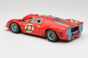 Ferrari 412P #23 W. Mairesse / J. Beurlys Le Mans 1967 Rouge Revell 1:18 48826 Métal Moulé — image 7 sur 8