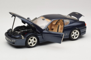 Ferrari 456 GT Bleu Bburago 1:18 3036-B1 Métal Moulé — image 2 sur 8