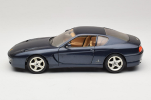 Ferrari 456 GT Bleu Bburago 1:18 3036-B1 Métal Moulé — image 4 sur 8