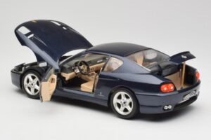 Ferrari 456 GT Bleu Bburago 1:18 3036 Métal Moulé — image 7 sur 8
