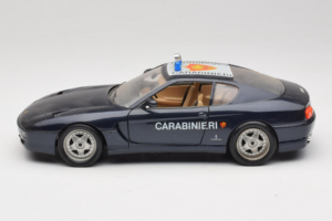 Ferrari 456 GT Carabinieri Noir Bburago 1:18 3036-B3 Métal Moulé — image 4 sur 8