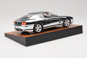 Ferrari 456 GT Chrome Silver Bburago 1:18 3746-R1 Métal Moulé — image 4 sur 8