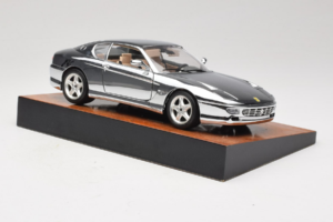 Ferrari 456 GT Chrome Silver Bburago 1:18 3746-R1 Métal Moulé — image 6 sur 8