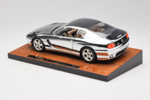Ferrari 456 GT Chrome Silver Bburago 1:18 3746-R1 Métal Moulé — image 7 sur 8