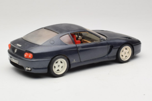 Ferrari 456 GT Dark Blue Metallic Bburago 1:18 3036-B2 Métal Moulé — image 3 sur 8