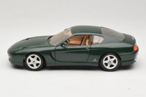 Ferrari 456 GT Vert Foncé Bburago 1:18 3046-GR1 Métal Moulé — image 4 sur 8