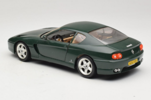 Ferrari 456 GT Vert Foncé Bburago 1:18 3046-GR1 Métal Moulé — image 7 sur 8