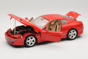 Ferrari 456 GT Ferrari Model Club Rouge Bburago 1:18 3036-P1 Métal Moulé — image 2 sur 8