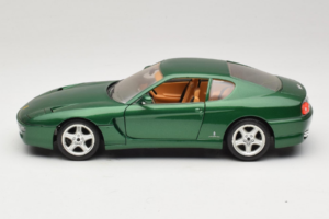 Ferrari 456 GT Vert Métallique Bburago 1:18 3036-GR1 Métal Moulé — image 4 sur 8