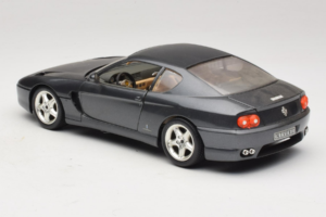 Ferrari 456 GT Gris Métallique Bburago 1:18 3036-G1 Métal Moulé — image 7 sur 8