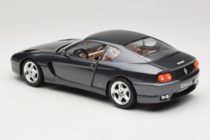 Ferrari 456 GT Gris Metallic Peinture Spéciale Bburago 1:18 3036 D Métal Moulé — image 7 sur 8