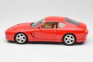 Ferrari 456 GT Rouge Bburago 1:18 3036-M1 Métal Moulé — image 4 sur 8