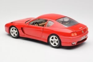 Ferrari 456 GT Rouge Bburago 1:18 3036-M1 Métal Moulé — image 7 sur 8