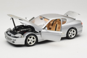Ferrari 456 GT Argent Bburago 1:18 3336-S1 Métal Moulé — image 2 sur 8
