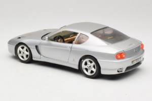 Ferrari 456 GT Argent Bburago 1:18 3336-S1 Métal Moulé — image 7 sur 8