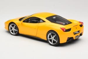 Ferrari 458 Italia Jaune Hot Wheels 1:18 P9894 Métal Moulé — image 7 sur 8