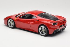 Ferrari 488 GTB Rouge Bburago 1:18 18-16008 Métal Moulé — image 7 sur 8