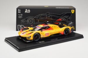 Ferrari 499P Hypercar AF Corse #83 R. Kubica / Y. Ye / R. Shwartzman 24 Hours of Le Mans 2024 Bburago 1:18 18-16313-83-VET Mé — image 9 sur 9