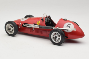 Ferrari 500 F2 #16 Tonka 1:16 6717 Métal Moulé — image 5 sur 6