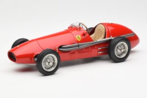 Ferrari 500 F2 #1 A. Ascari F1 Double World Champion 1952-1953 CMC 1:18 M-056 Métal Moulé