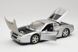 Ferrari 512 TR Argent Mira 1:18 6178-B1 Métal Moulé — image 2 sur 8