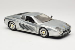 Ferrari 512M Chrome Silver Hot Wheels 1:18 25739 Métal Moulé — image 6 sur 8