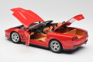 Ferrari 550 Barchetta Pininfarina Rouge Bburago 1:18 327660 Métal Moulé — image 5 sur 8