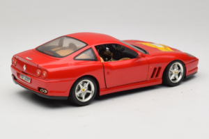 Ferrari 550 Maranello 22 Jahre Ferrari Model Club Rouge Bburago 1:18 3064-P2 Métal Moulé — image 3 sur 8