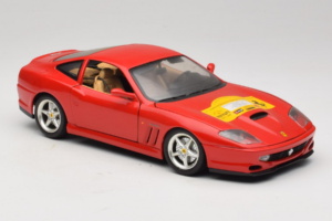 Ferrari 550 Maranello 22 Jahre Ferrari Model Club Rouge Bburago 1:18 3064-P2 Métal Moulé — image 6 sur 8