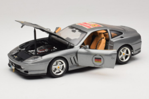 Ferrari 550 Maranello 25 Ferrari Model Club Argent Bburago 1:18 3344-S1 Métal Moulé — image 2 sur 7