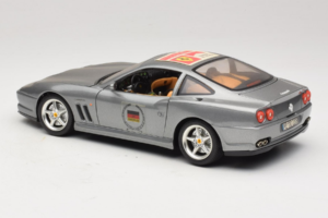 Ferrari 550 Maranello 25 Ferrari Model Club Argent Bburago 1:18 3344-S1 Métal Moulé — image 6 sur 7