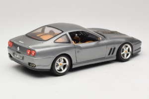 Ferrari 550 Maranello 25 Jahre Ferrari Model Club Argent 2e Version Bburago 1:18 3064-S1 Métal Moulé — image 3 sur 8