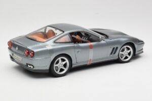 Ferrari 550 Maranello Gris Métallique Maisto 1:18 4839 Métal Moulé — image 2 sur 6