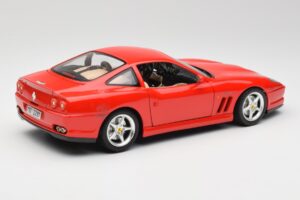 Ferrari 550 Maranello Rouge Bburago 1:18 3064 Métal Moulé — image 3 sur 8