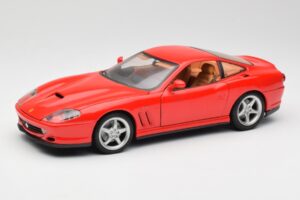 Ferrari 550 Maranello Rouge Maisto 1:18 31839 Métal Moulé