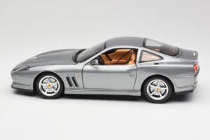 Ferrari 550 Maranello Argent Bburago 1:18 3344 Métal Moulé — image 4 sur 8