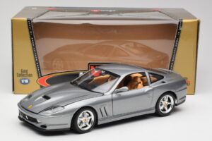 Ferrari 550 Maranello Argent Bburago 1:18 3344 Métal Moulé — image 8 sur 8