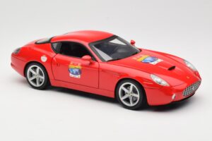 Ferrari 575 GTZ Zagato Rouge Hot Wheels 1:18 L2960 Métal Moulé — image 6 sur 8