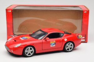 Ferrari 575 GTZ Zagato Rouge Hot Wheels 1:18 L2960 Métal Moulé — image 8 sur 8
