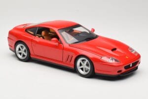 Ferrari 575M Maranello Rouge Hot Wheels 1:18 54937 Métal Moulé — image 6 sur 8