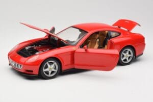 Ferrari 612 Scaglietti Rosso Corsa Hot Wheels 1:18 B6047 Métal Moulé — image 2 sur 8