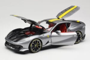 Ferrari 812 Competizione Grigio Coburn Bburago 1:18 18-01647 Métal Moulé — image 2 sur 8