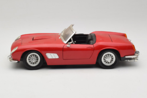 Ferrari California Cabriolet Rouge Tonka 1:18 01109-P1 Métal Moulé — image 4 sur 8